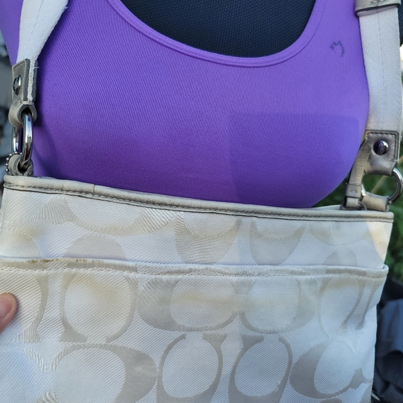 Coach Signature Canvas Kyra Daisy Crossbody Bag - Picture 9 of 16